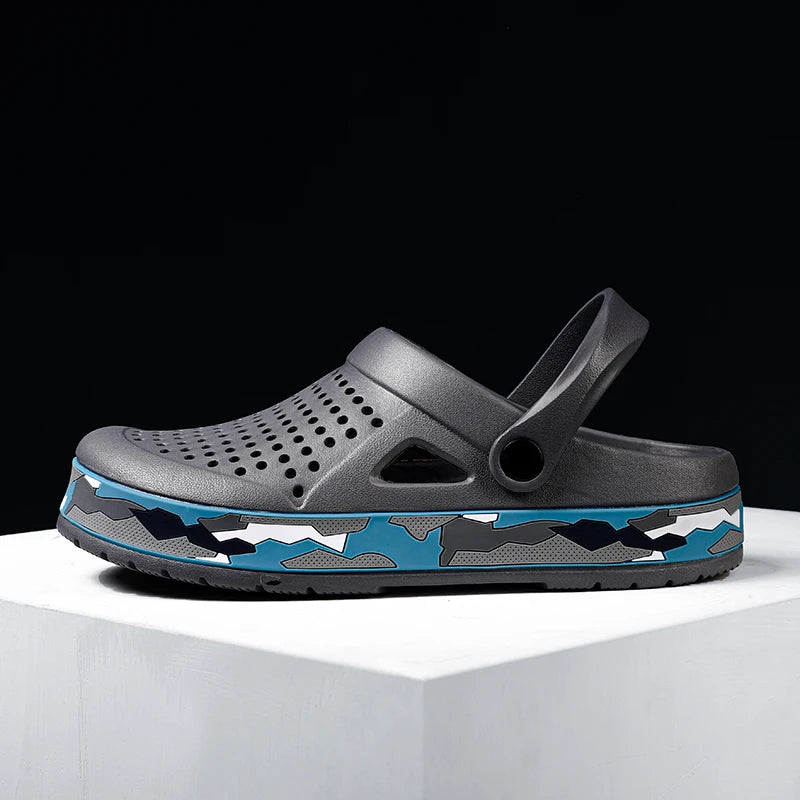 Men Slippers Causal Breathable Clogs