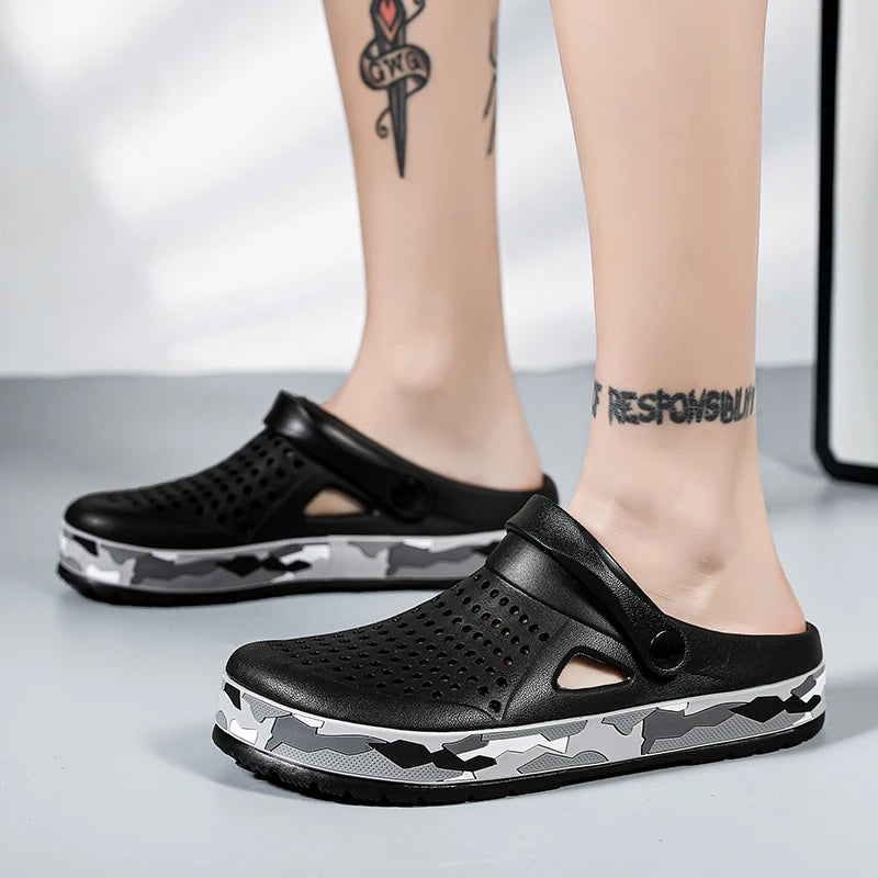 Men Slippers Causal Breathable Clogs